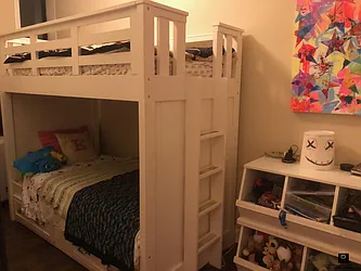 Rented by R New York