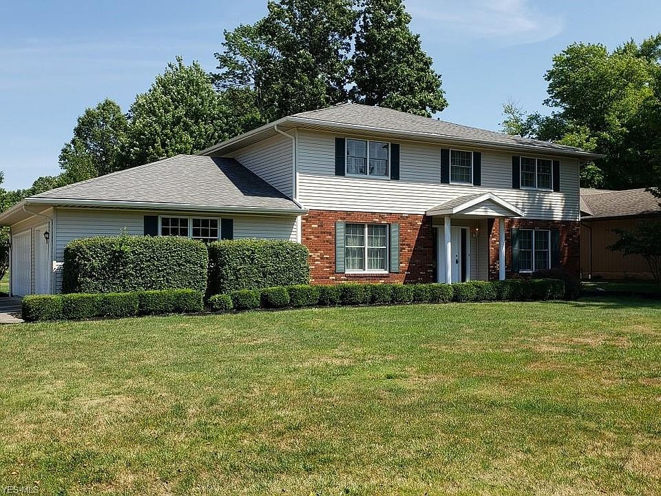 1st image of 385 Sandhurst Dr