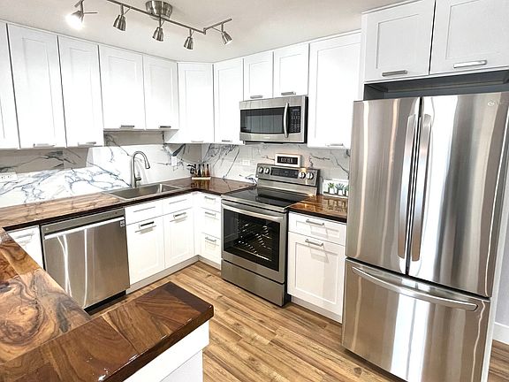 4th image of 2317 N Neva Ave APT 214