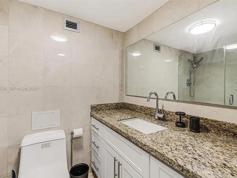 6039 Collins Ave #936 — Photo 18