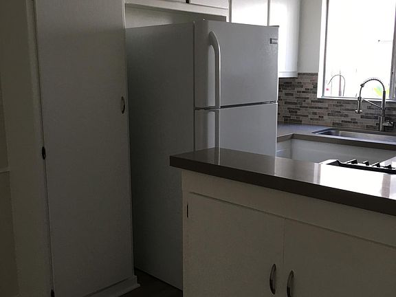 2nd image of 1518 Franklin St APT 1