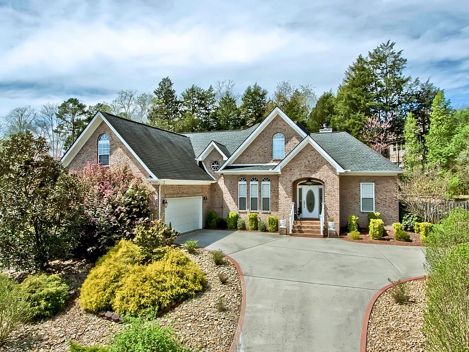 1st image of 425 Wewoka Cir