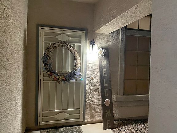 3rd image of 21090 N Jocelyn Ln