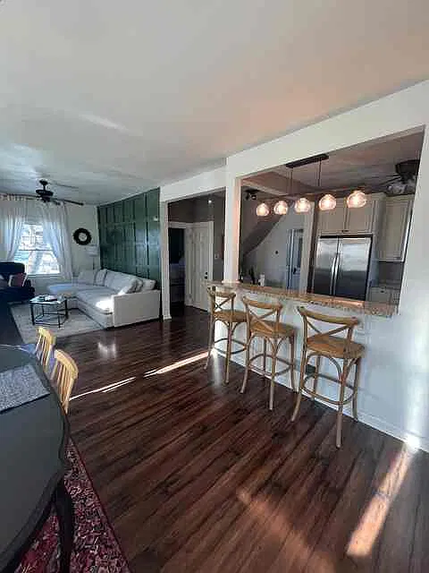 2 bed, 1300 sqft, $1,650 — Photo 3