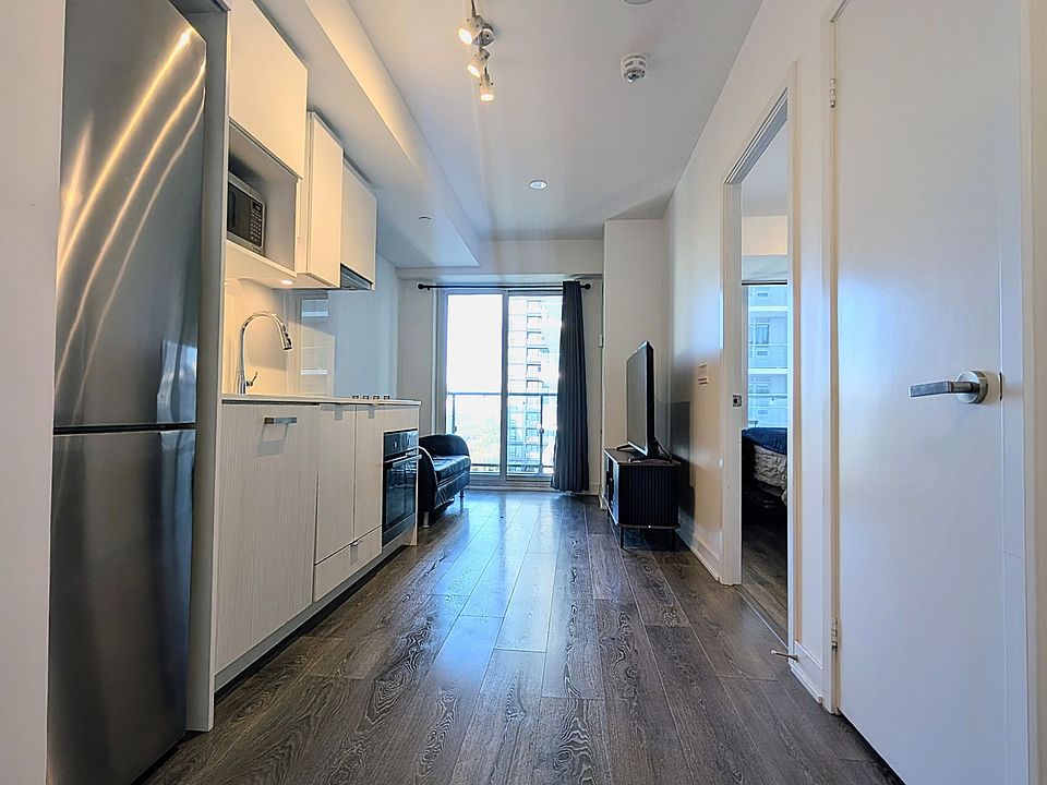 1st image of 195 NW Redpath Ave #2313