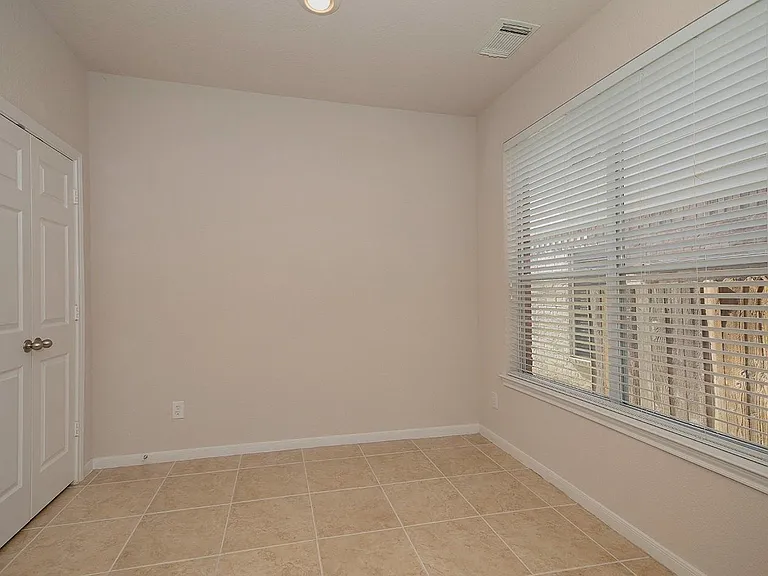 47 N Spinning Wheel Cir — Photo 10