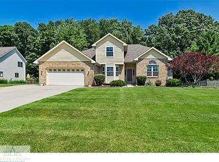 3710 Observatory Ln, Holt, MI 48842