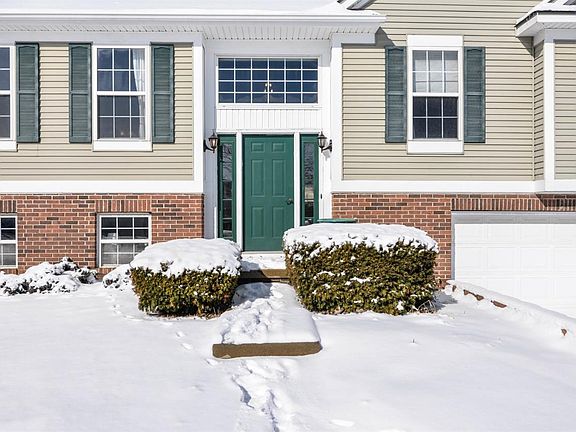 4th image of 932 Country Creek Dr