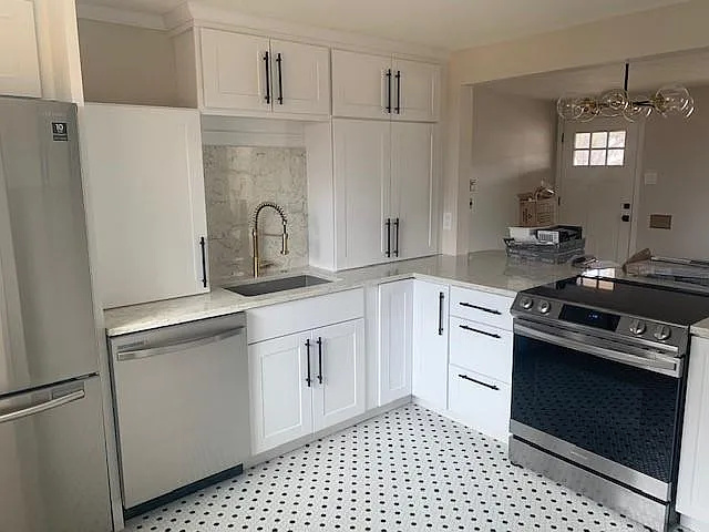 950 Buchtel Blvd — Photo 10