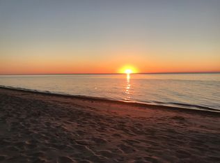 7230 Greenbush Rd, Three Oaks, MI 49128