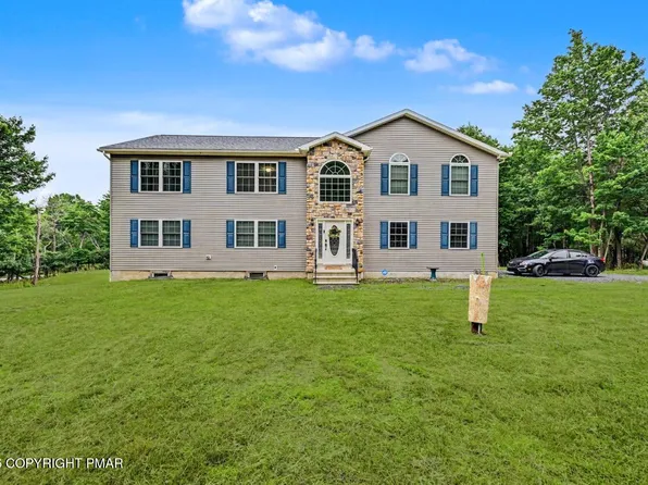 427 Cedar Dr, Long Pond, PA 18334