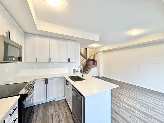3rd image of 1565 Rose Way #105