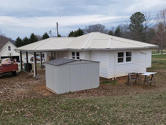 3rd image of 120 Lathem Dr