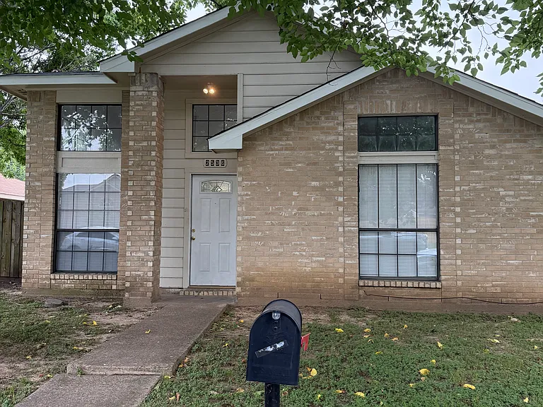 2536 Winter Oak St — Photo 3