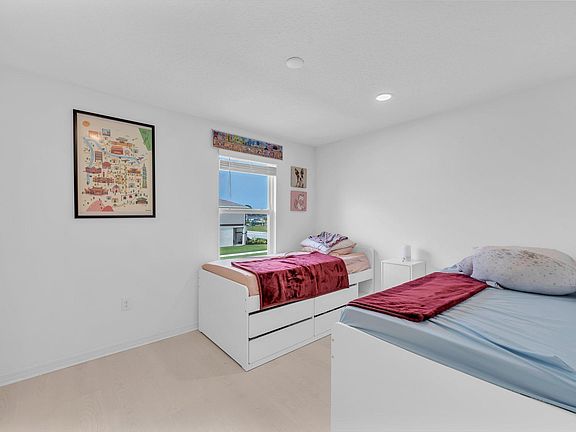 3rd image of 3761 Hampton Chase Ln