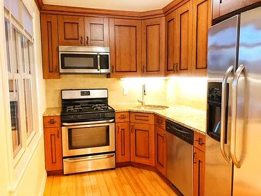 Rented by Friedman Roth Realty | media 20