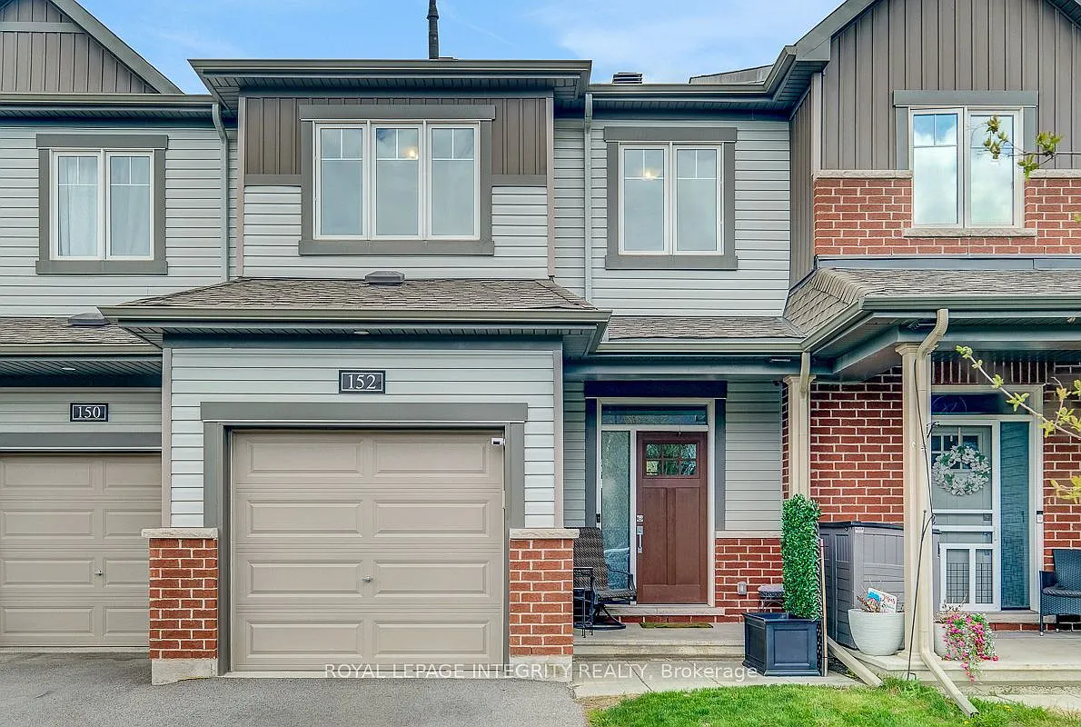 3 bed, $2,900 — Photo 1