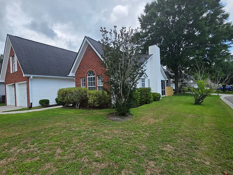 123 Toura Ln — Photo 3
