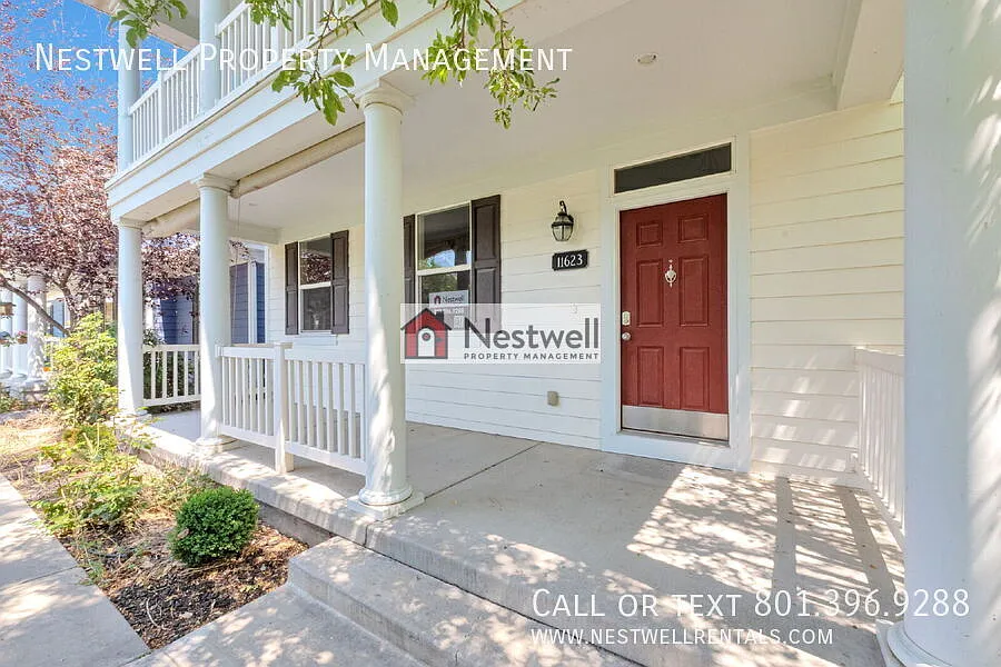 Fabulous 5-bed Home in Daybreak with new flooring! — Photo 2