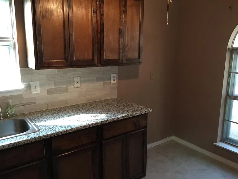 New Kitchen 1B - new cabinets