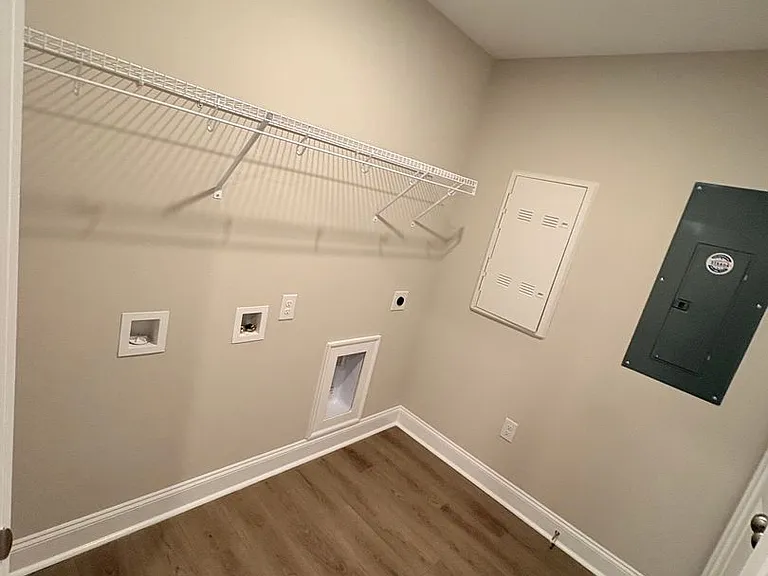108 Alva Ct — Photo 6