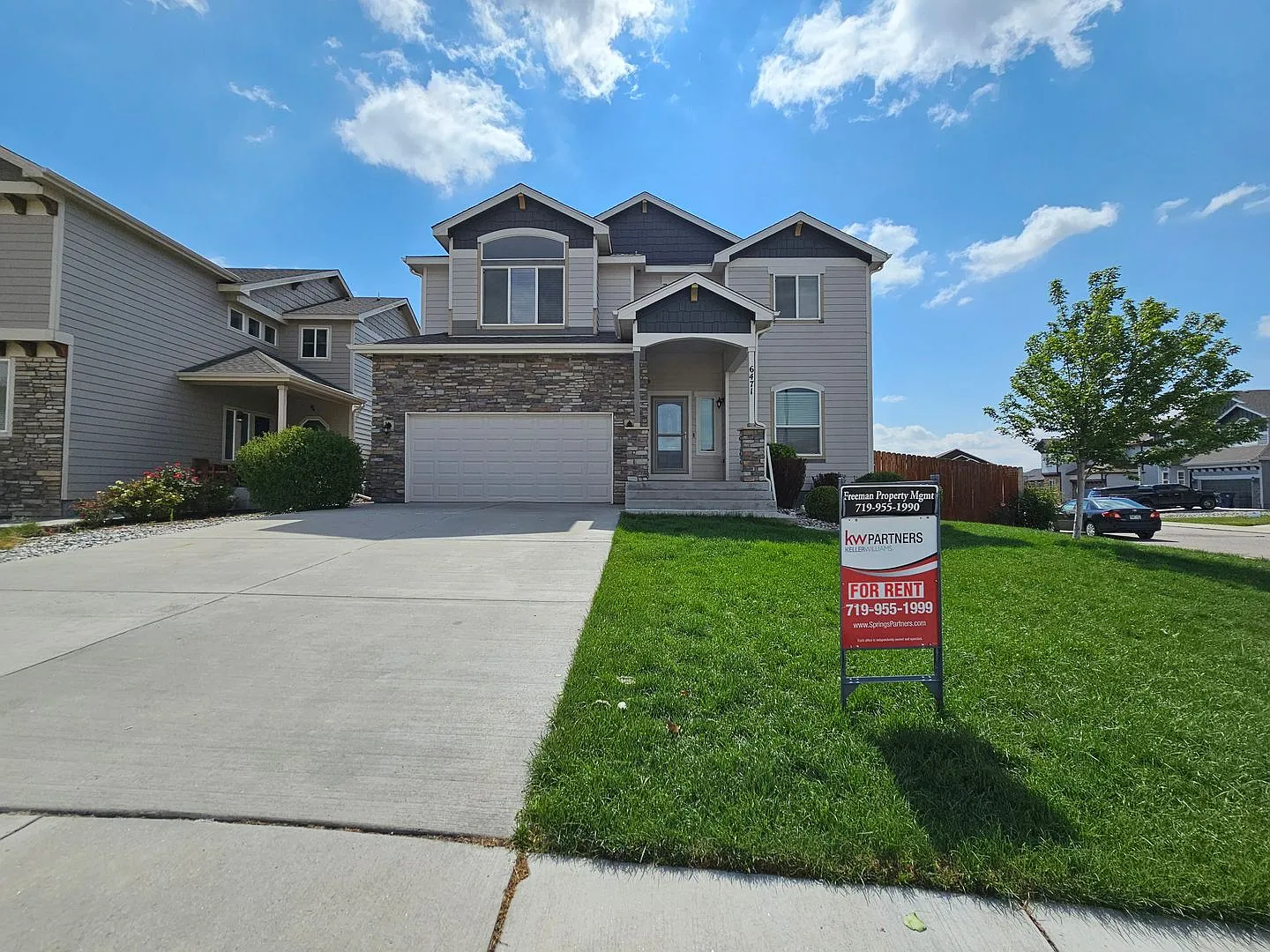 Spacious 4 Bed, 4 Bath Home in Lorson Ranch Loaded with Updates! — Photo 2