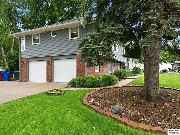 2nd image of 1105 Hackney Dr