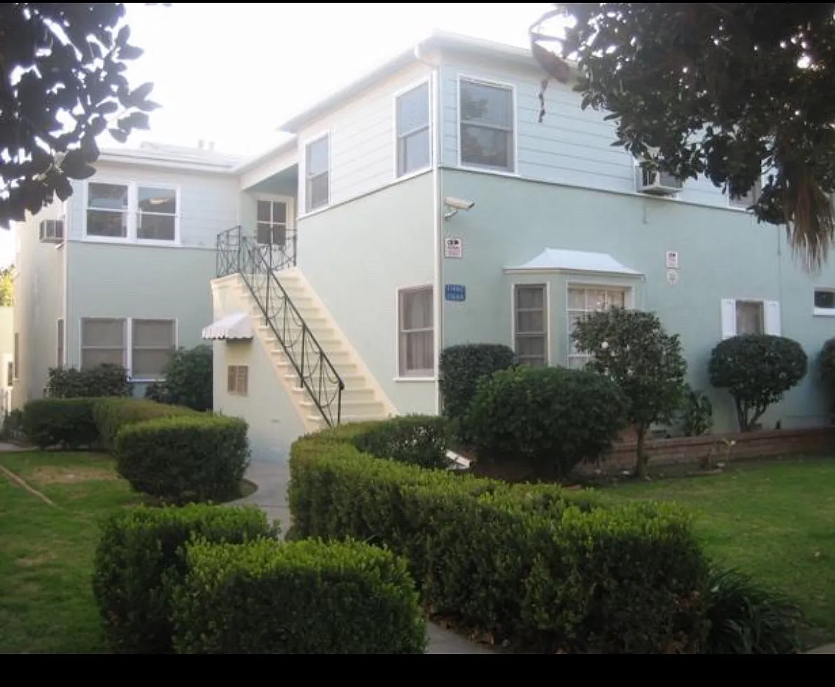 1 bed, $2,249 — Photo 1