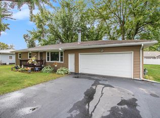 640 O'Brien Dr, Benton Harbor, MI 49022