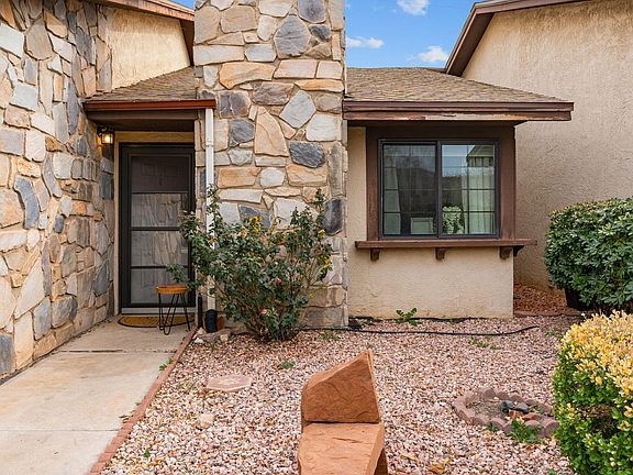 2nd image of 453 S 100 E APT 8