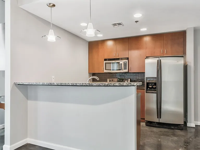 415 Church St #2107 — Photo 11