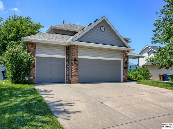 11918 S 52nd St, Bellevue, NE 68133