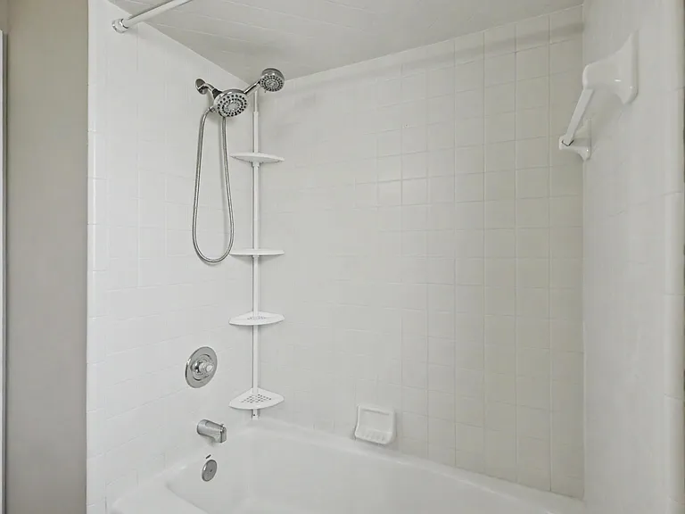 4 Foxhall Ct — Photo 43