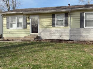 1815 Fairfield Dr, Springfield, IL 62702