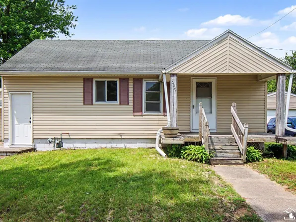 10909 Maple St, Temperance, MI 48182