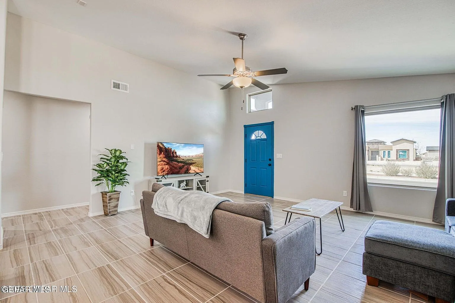 3 bed, 2.0 bath, 1678 sqft, $1,750 — Photo 4