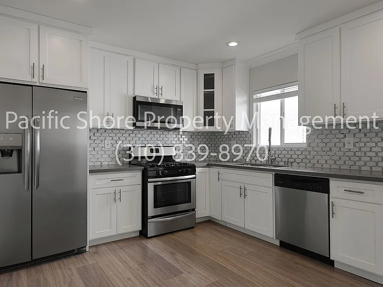 7205 S. La Cienega Apartments — Photo 31