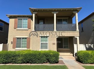 957 S Almira Ave, Gilbert, AZ 85296