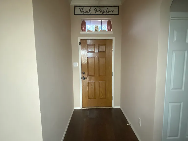 7925 Branch Hollow Trl — Photo 3