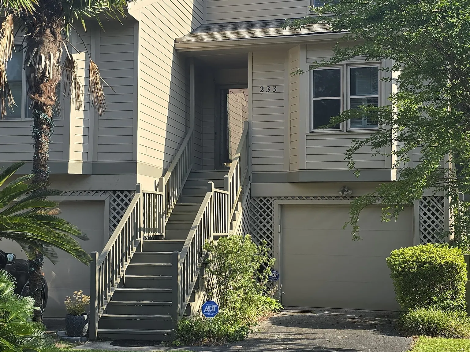 3 bed, 1400 sqft, $2,995 — Photo 1
