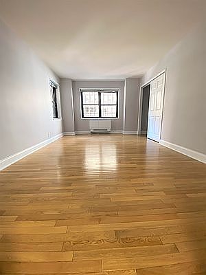 1st image of 305 E 47th St #15J
