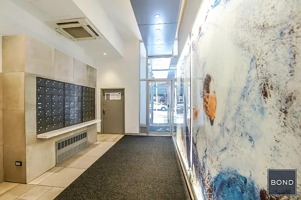 Rented by Bond New York | media 9