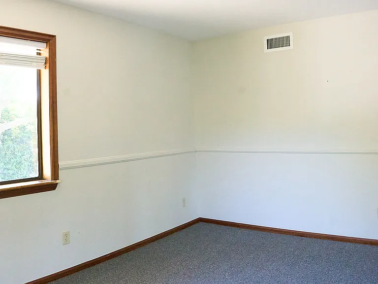 397 Loftyhill Dr — Photo 27