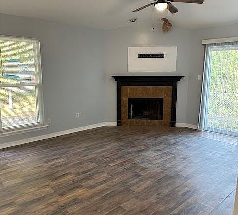 3rd image of 36544 Lawrence St