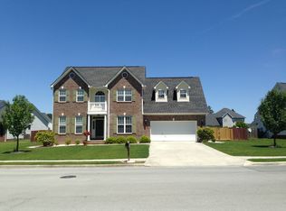 212 Stagecoach Dr, Jacksonville, NC 28546