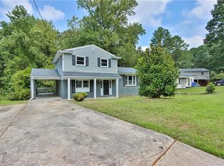 890 Kings Grant Dr NW, Atlanta, GA 30318