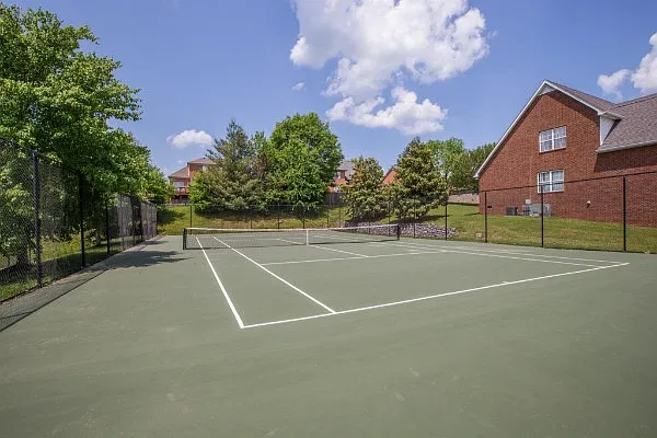 3 bed, 2.5 bath, 1396 sqft, $2,100 — Photo 4