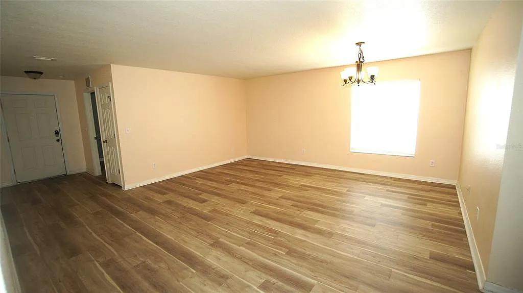 Building Photo - 30950 Mandolin Cay Ave