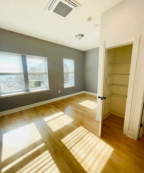 300 North St #5 — Photo 9