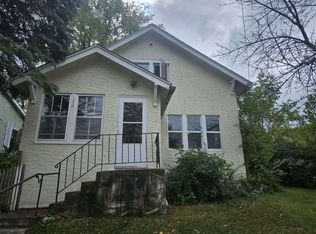 156 Granite St, Saint Paul, MN 55117